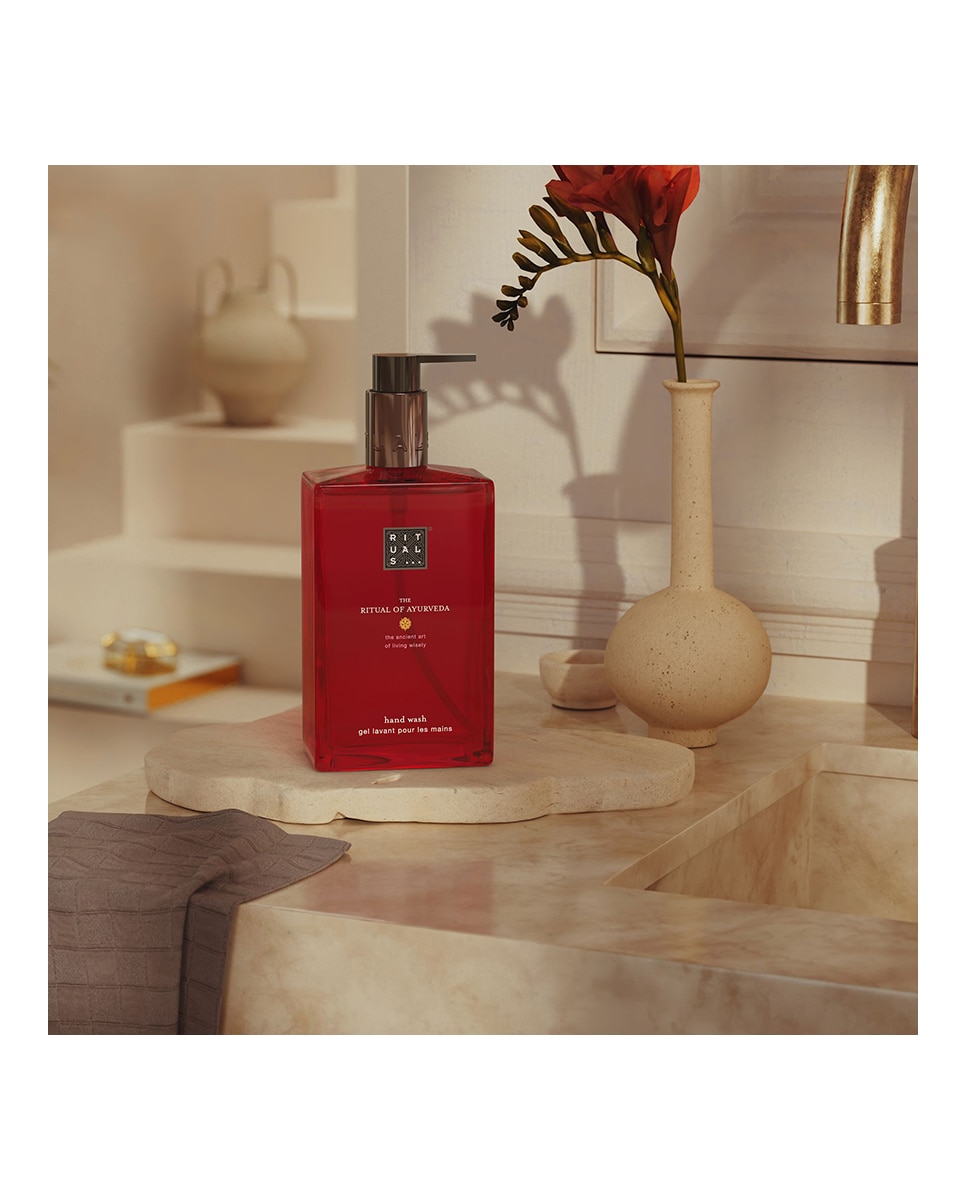 Jabón de manos The Ritual of Ayurveda Rituals - 300 ml 4