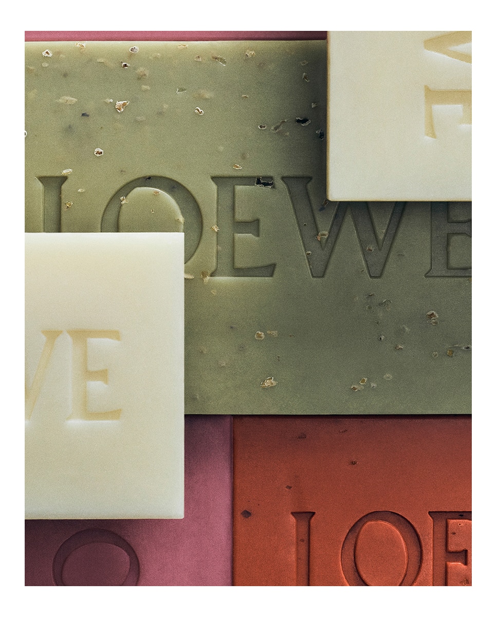 Set de 2 jabones sólidos Oregano Scented Loewe - 250 g 5