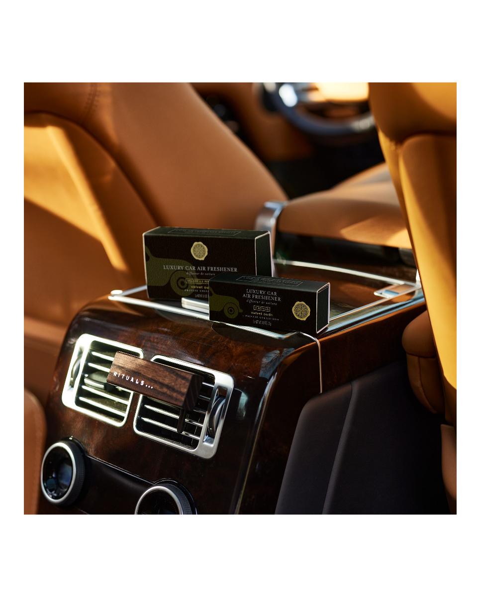 Recarga Ambientador Coche Velvet Oudh 2x3 g Rituals 3
