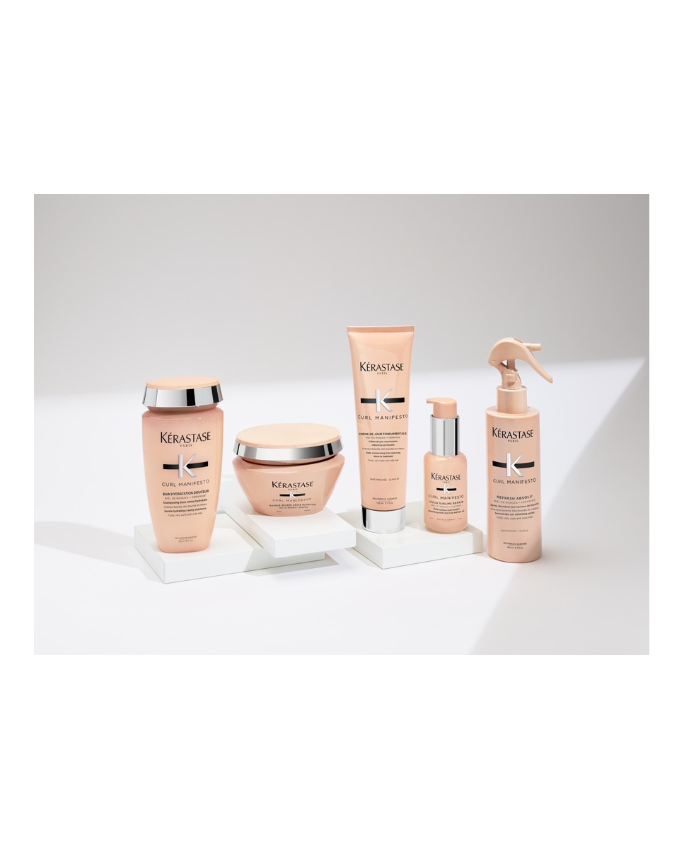 Champú cremoso e hidratante para cabello ondulado, rizado o afro Bain Hydratation Douceur Curl Manifesto 2 Kérastase - 50 ml 4