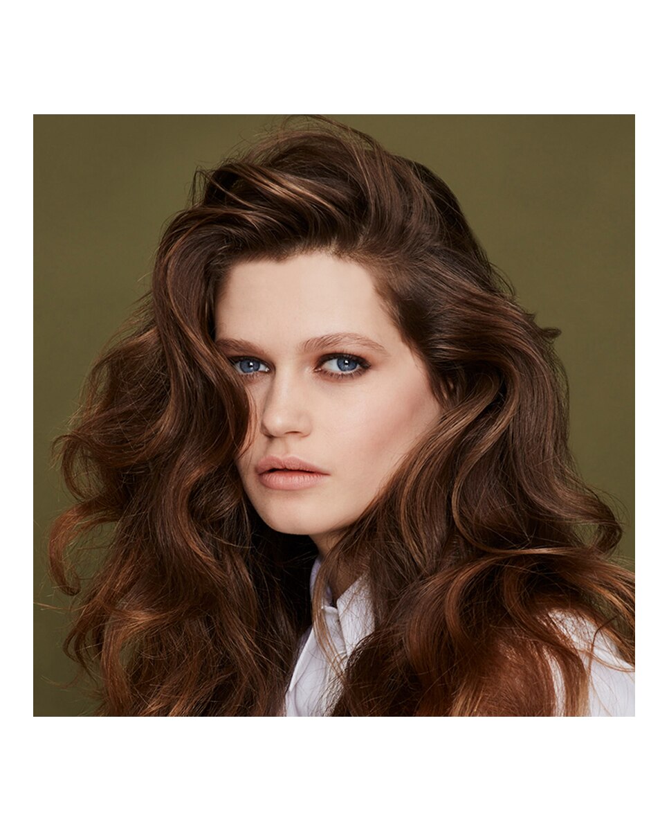 Modern Hairspray Multi-Tasking Styling Mist Sam McKnight 4