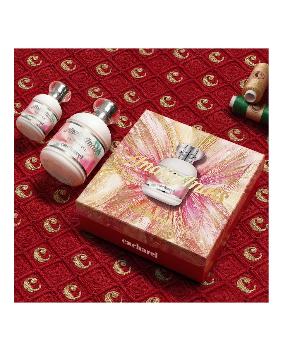 Imagen 2 de Cacharel Anaïs Anaïs Eau De Toilette Fresca Y Floral Para Mujer Estuche De Regalo