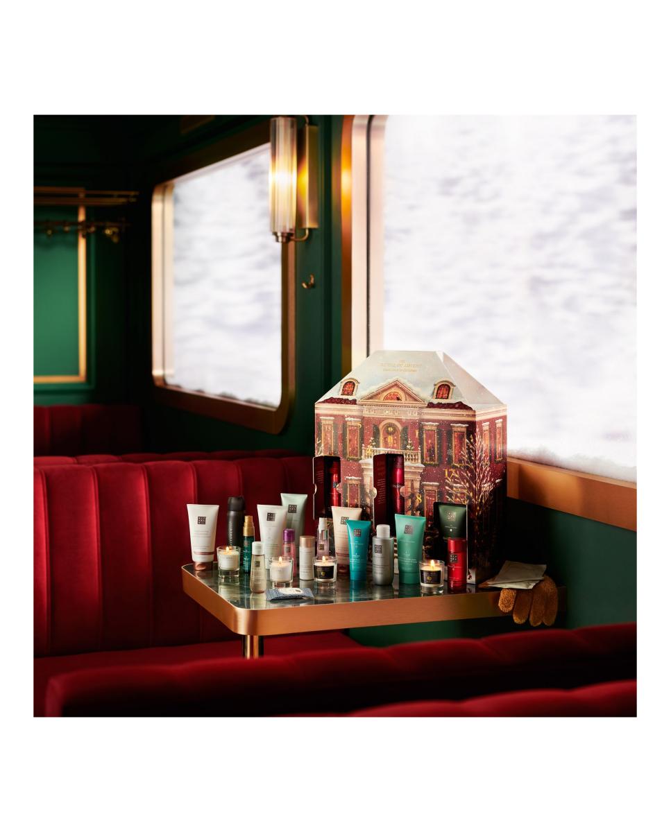Classic Advent Calendar 2026 Estuche de Regalo 3