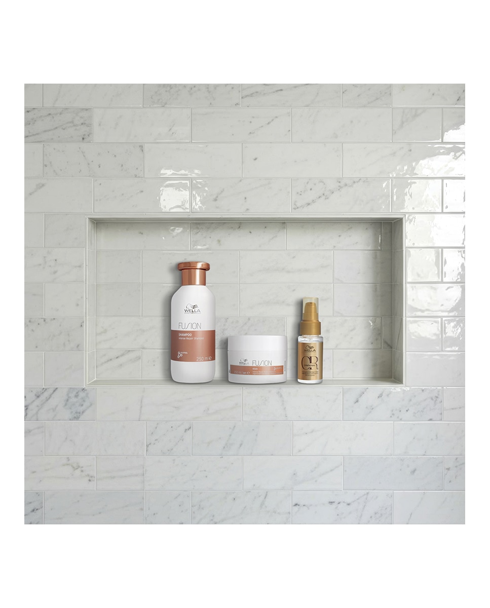 Estuche Regalo ULTIMATE SMOOTH: La rutina profesional para un cabello suave y sin encrespamiento Wella Professionals 5