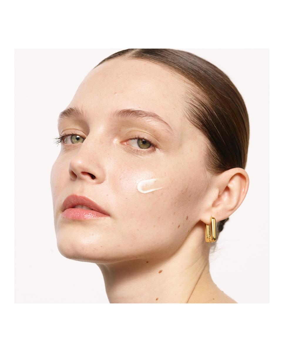 Protector solar Oil-Free Milky Fluid SPF50 Lancaster Sun Sensitive Lancaster - 50 ml 3