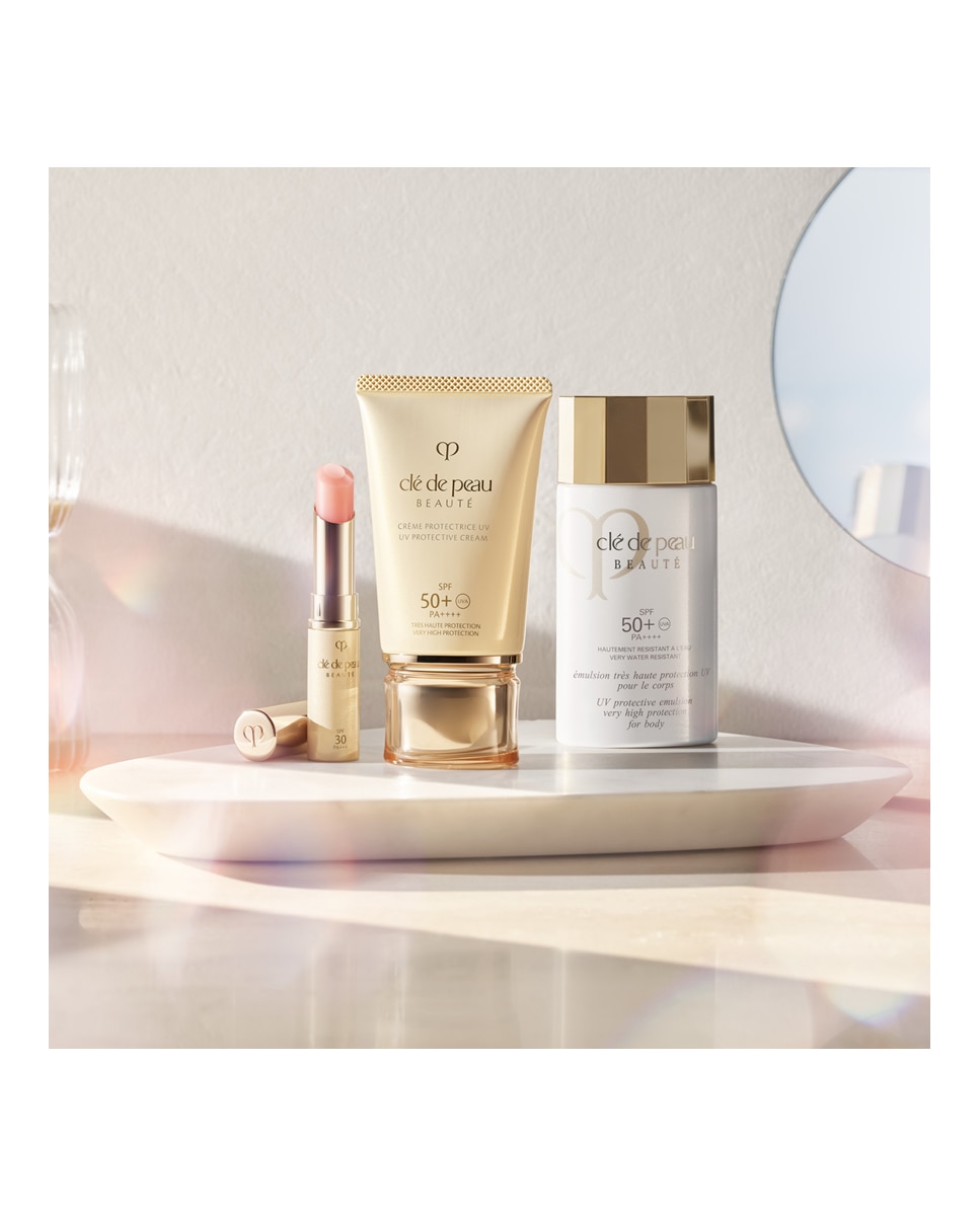 Protector Solar Facial Sun Care UV Protective Cream 50 ml Clé De Peau Beauté 5