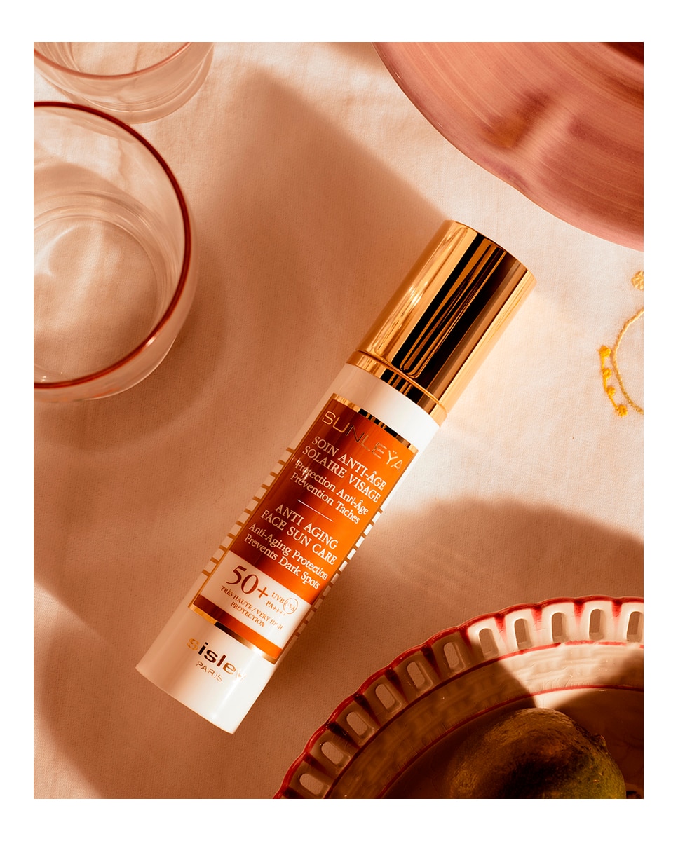 Tratamiento Solar Antiedad Sunleÿa Soin Solaire Anti-Âge SPF50+ Sisley - 50 ml 8