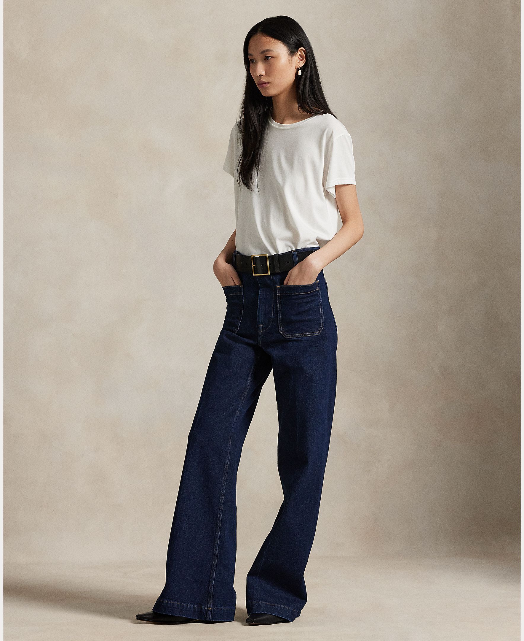 Imagem 0 de Jeans à Boca de Sino com Cintura Subida