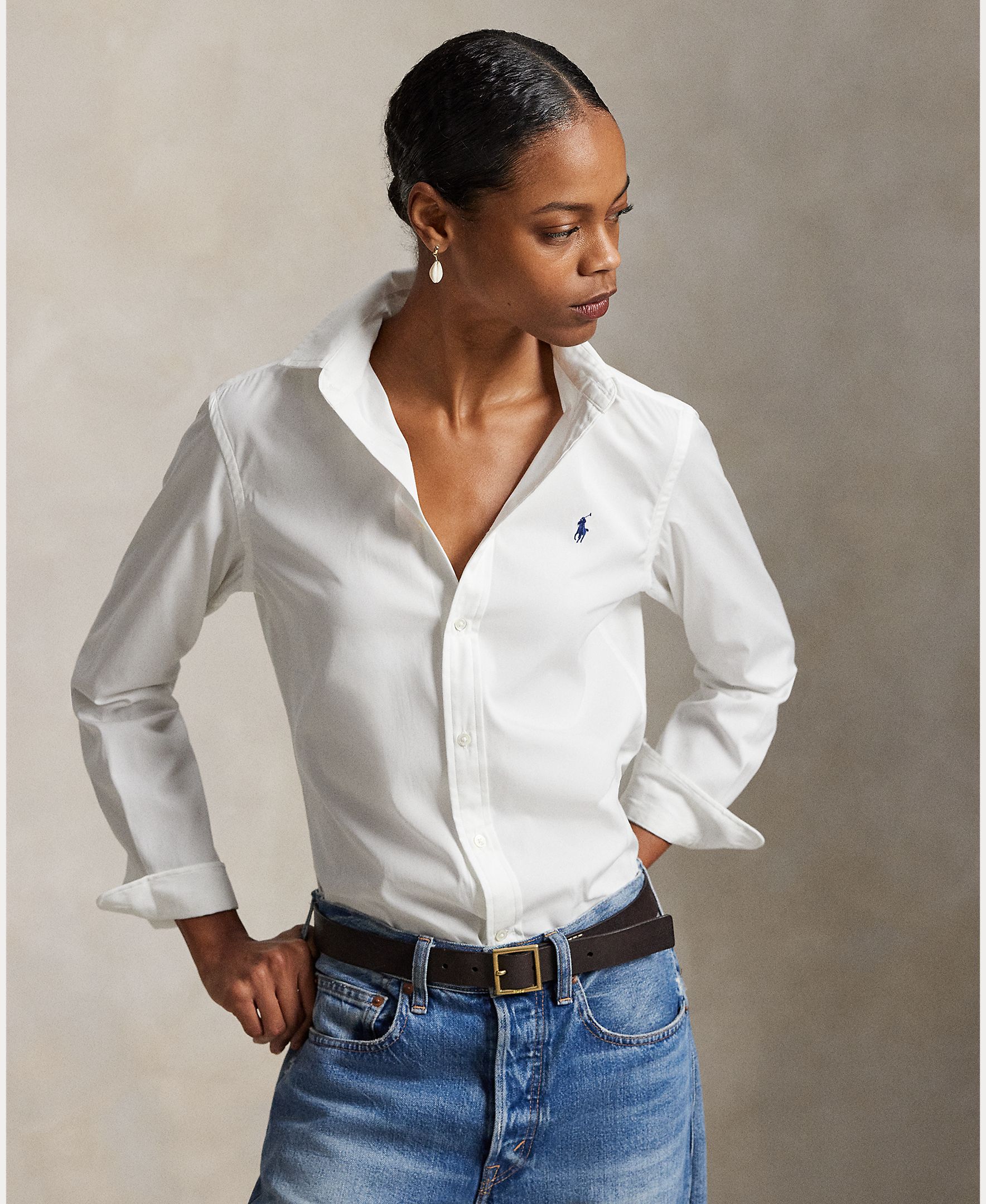 Camisa Básica com Logótipo em Contrate Branco-1