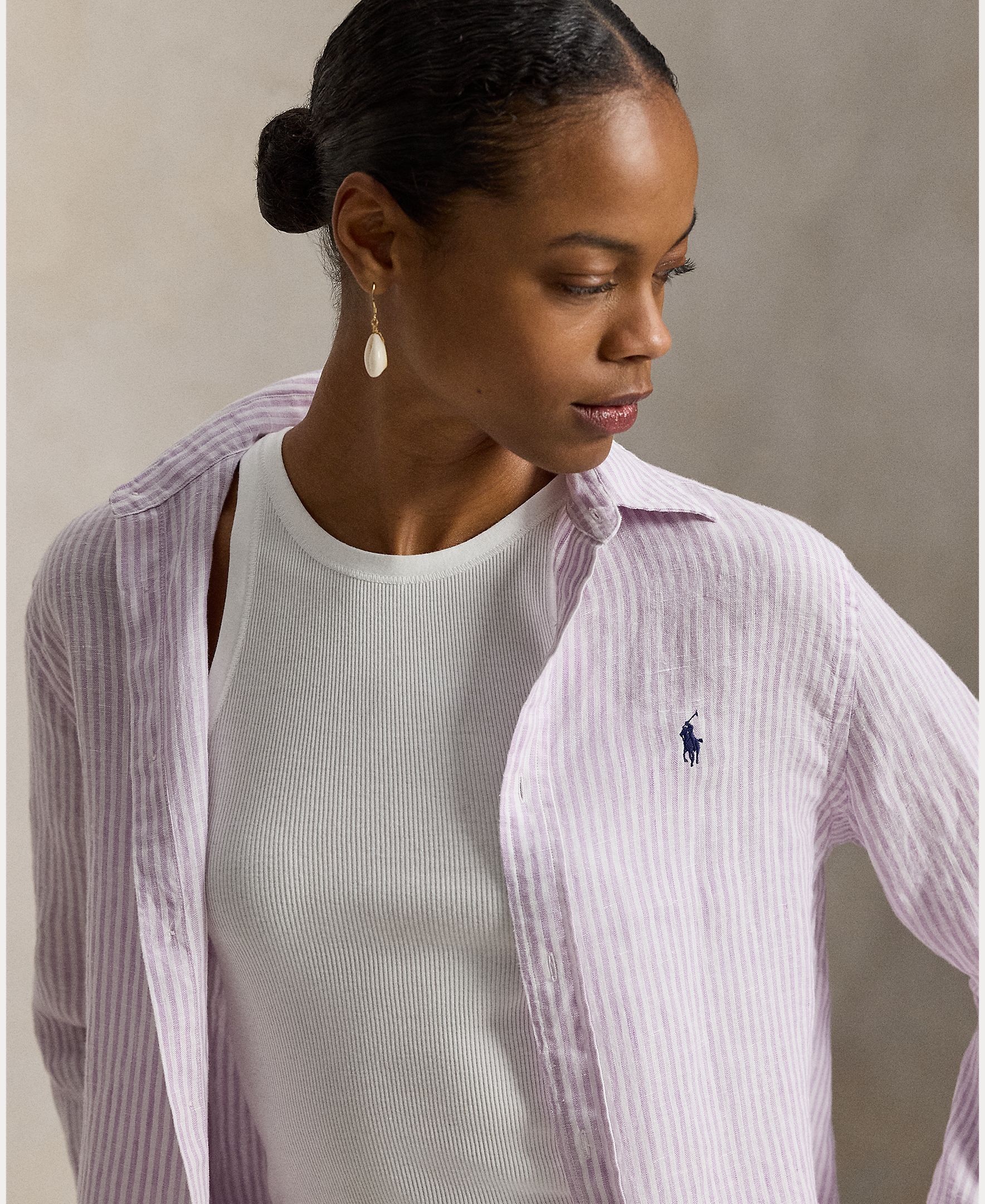 Camisa de Linho com Cavalo Bordado Lilás-3