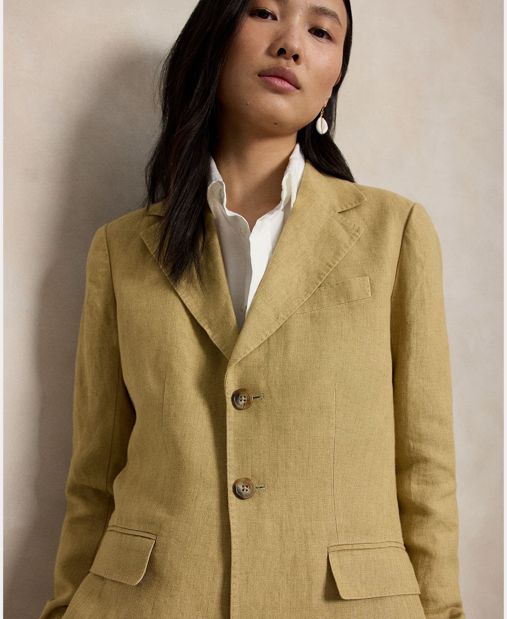 Blazer de Linho com Abotoadura Simples Bege-3