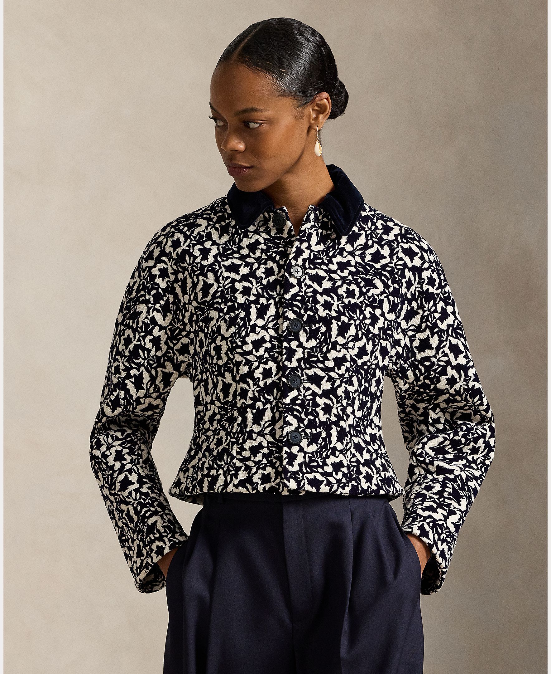 Imagem 0 de Casaco com Peplum Estampado