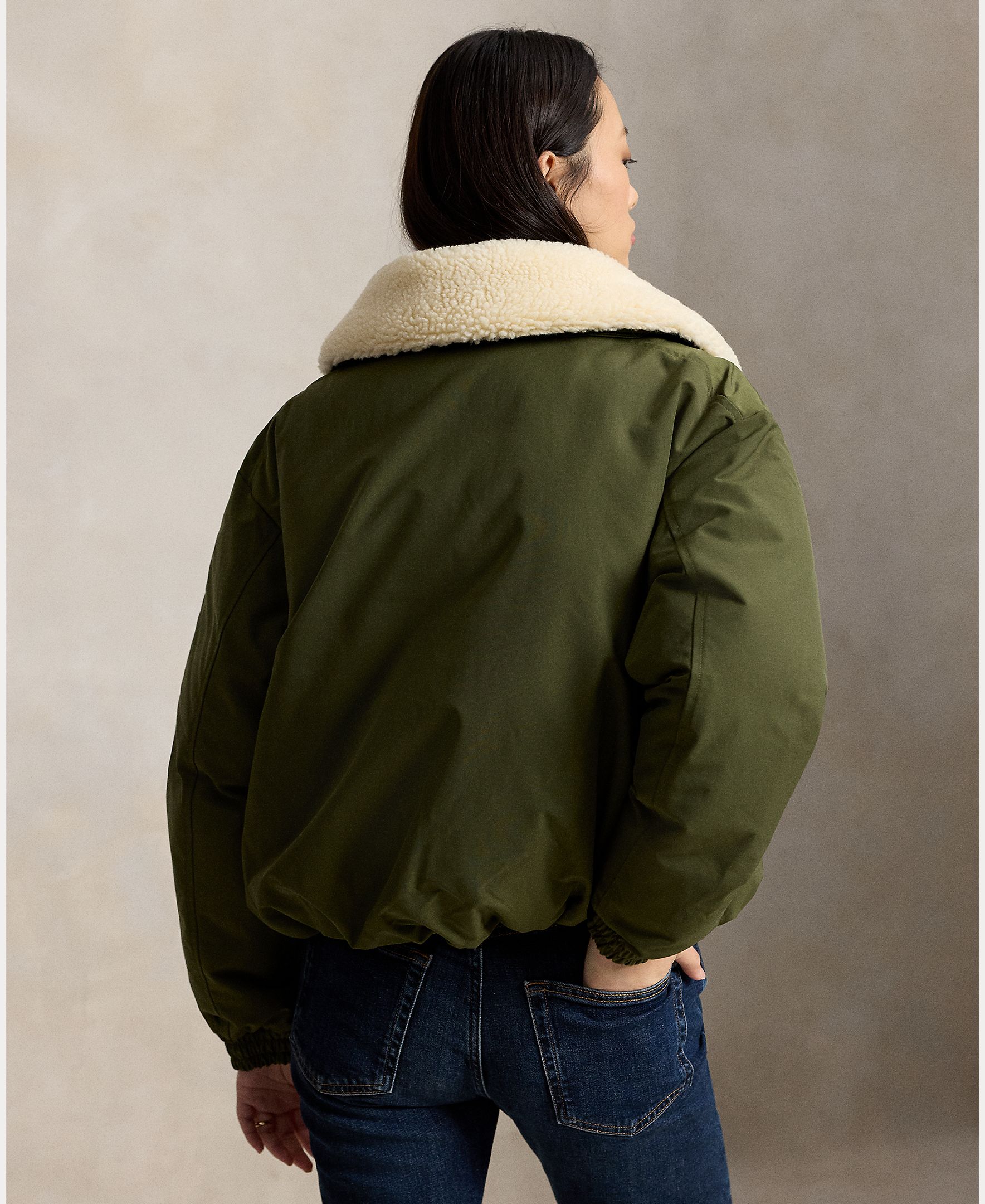 Blusão Bomber com Gola de Pelo de Borrego Verde-militar-4