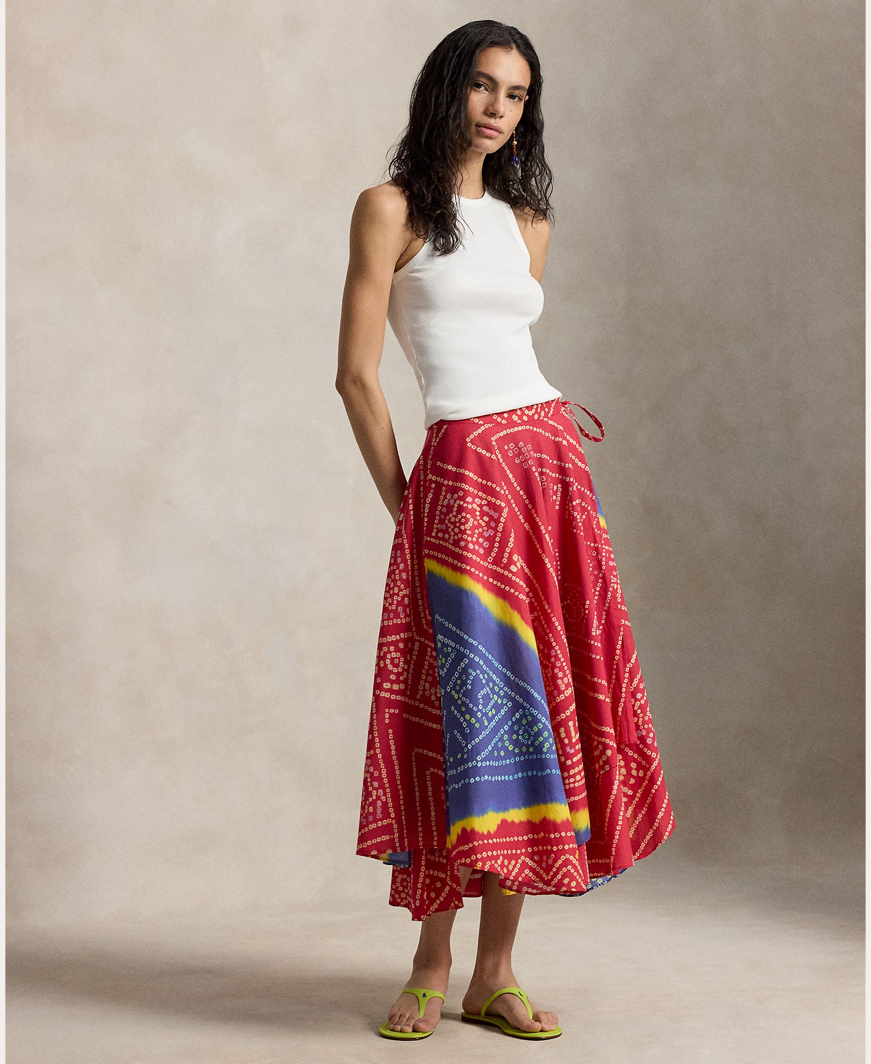 Imagem 0 de Saia Comprida Assimétrica Estampada