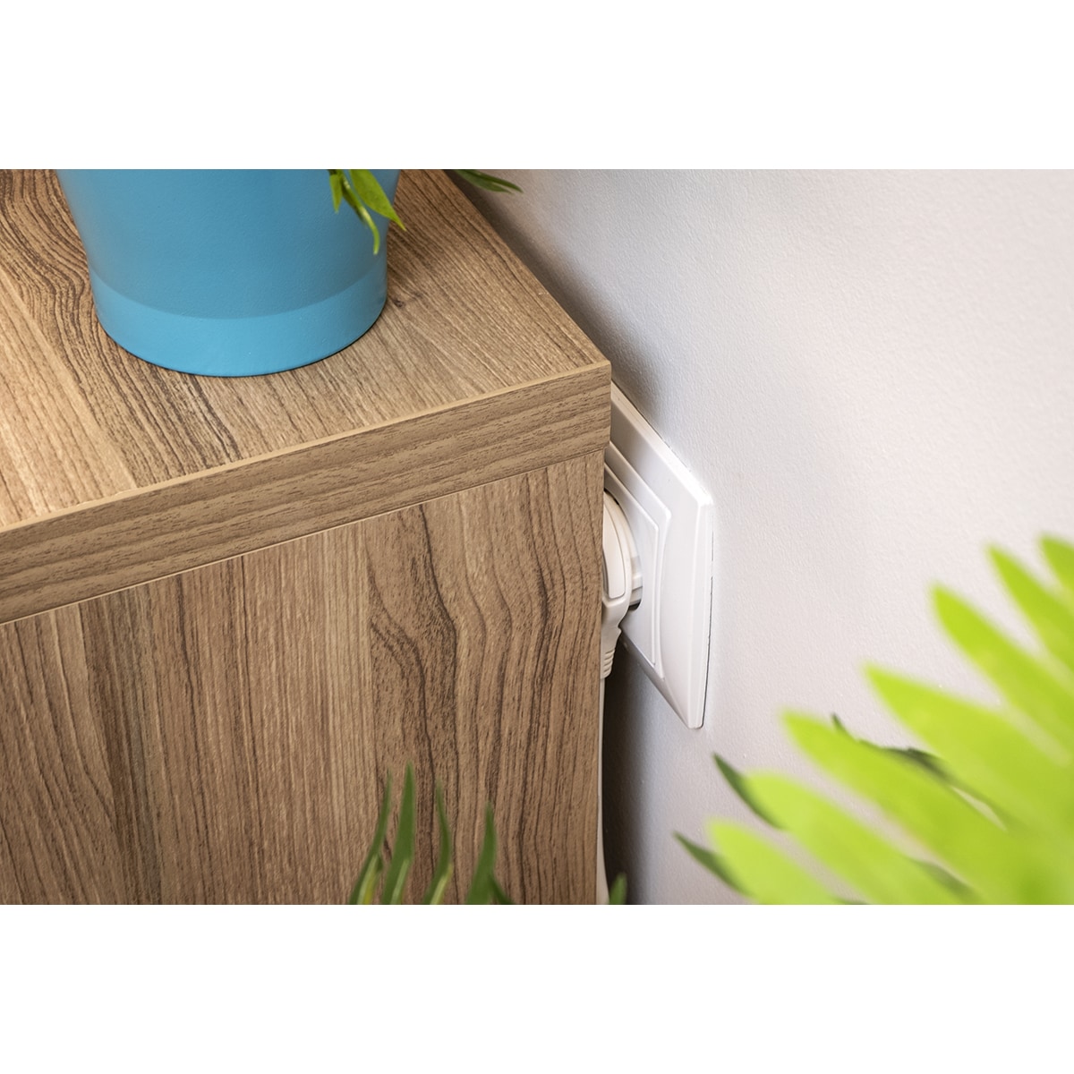 Regleta 5 Tomas Schuko con Enchufe Plano Design 1,4 m + 2 USB + Interruptor Gris-3