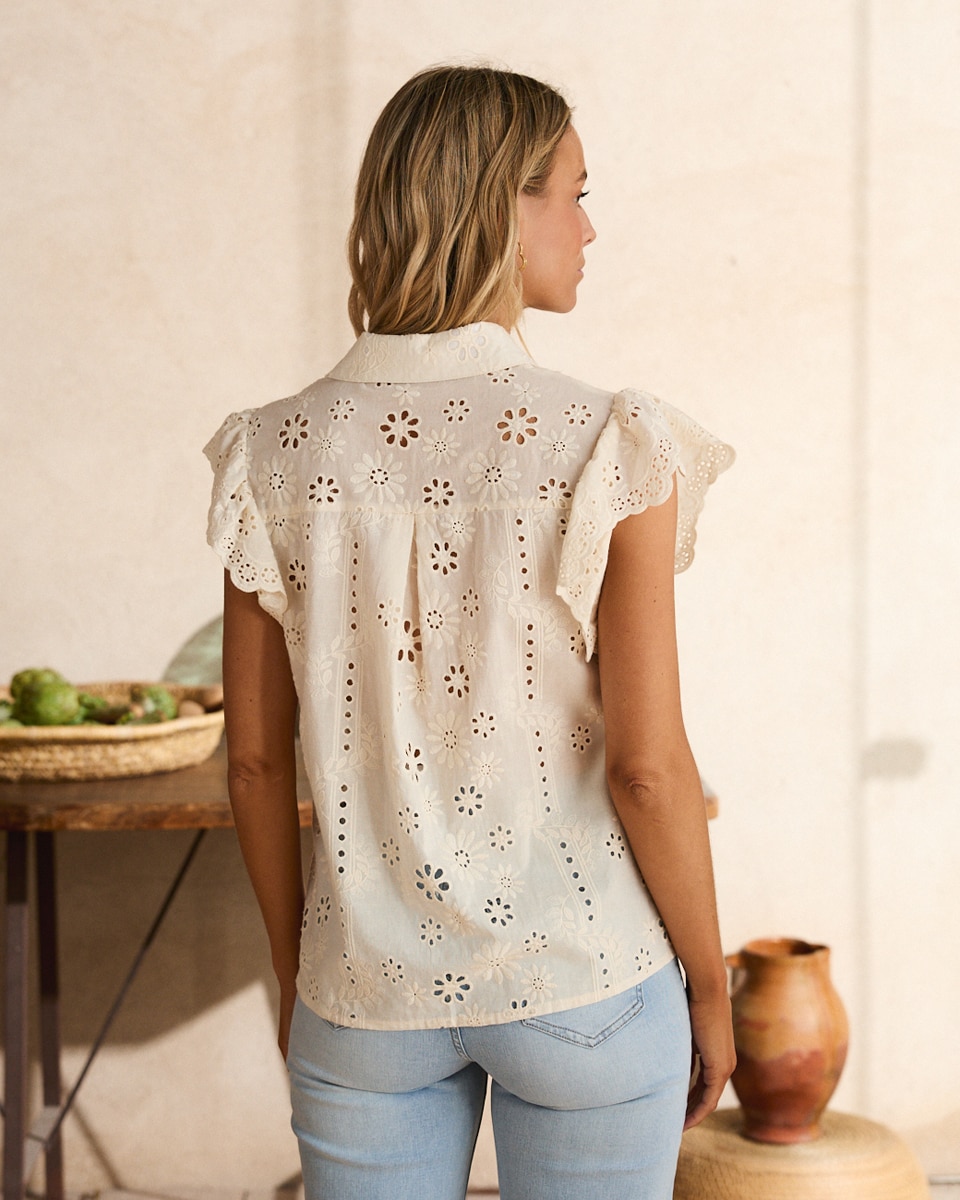 Camisa Lisa com Folhos Bege-2