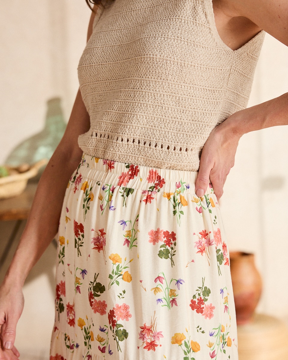 Saia com Estampado Floral Cru-3