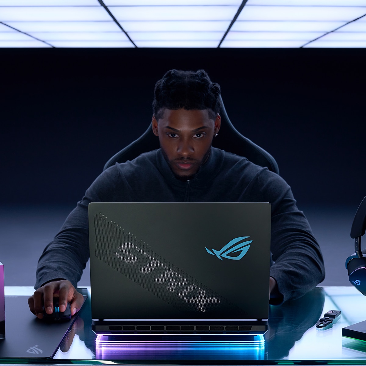 Portátil Gaming ASUS ROG Strix SCAR 18 G835LX-SA046W, Intel Core Ultra-9 275HX, 64GB, 4TB SSD, Nvidia GeForce RTX 5090 24GB, 18", W11 Negro-8