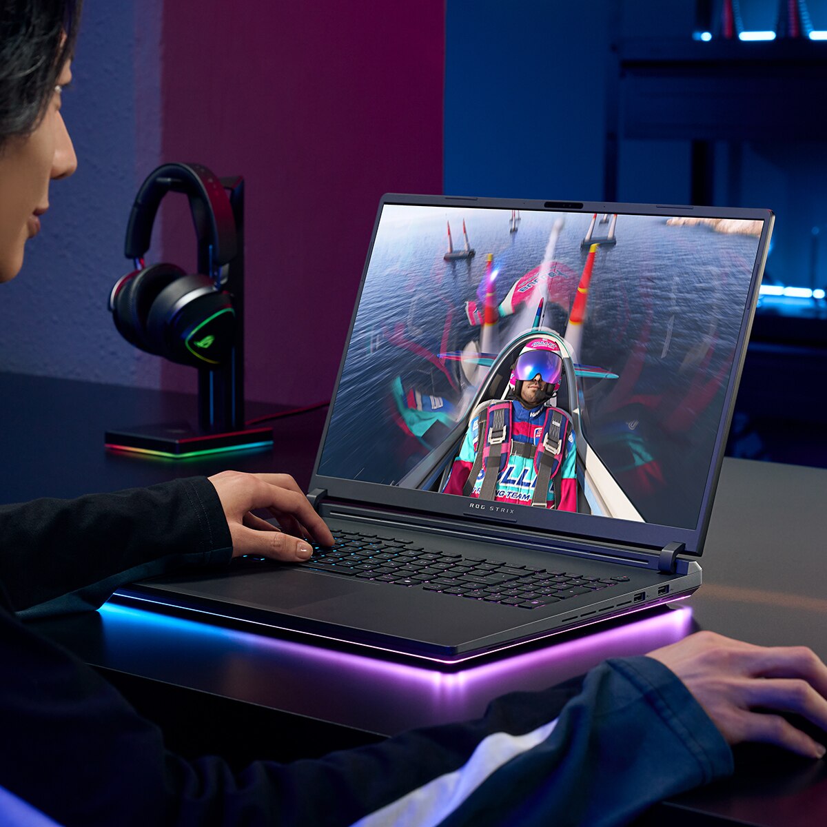 Portátil Gaming ASUS ROG Strix G18 G815LW-S9046, Intel Core Ultra 9-275HX, 32GB, 1TB SSD, GeForce RTX 5080 16GB, 18", Sin SO Gris eclipse-11