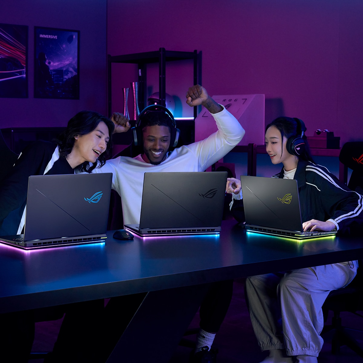 Portátil Gaming ASUS ROG Strix G18 G815LW-S9046, Intel Core Ultra 9-275HX, 32GB, 1TB SSD, GeForce RTX 5080 16GB, 18", Sin SO Gris eclipse-12