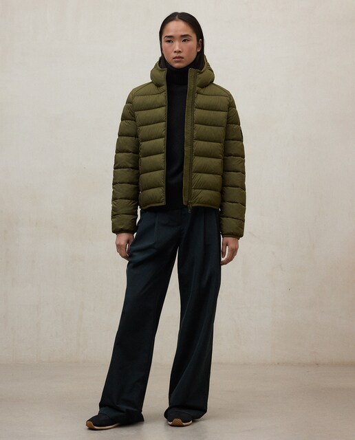 Imagem 0 de Casaco Acolchoado com Fecho de Correr, Capuz e Bolsos Laterais