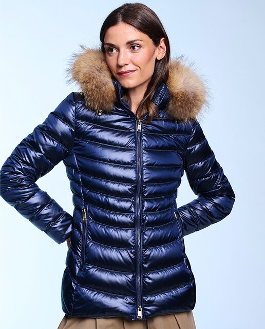 Imagem 0 de Blusão Acolchoado Cintado com Capuz Desmontável