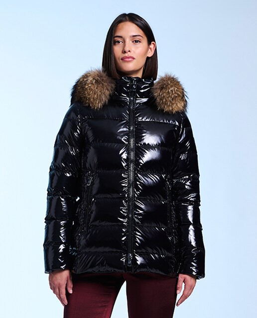 Imagen 0 de Plumífero de mujer con pelo desmontable.