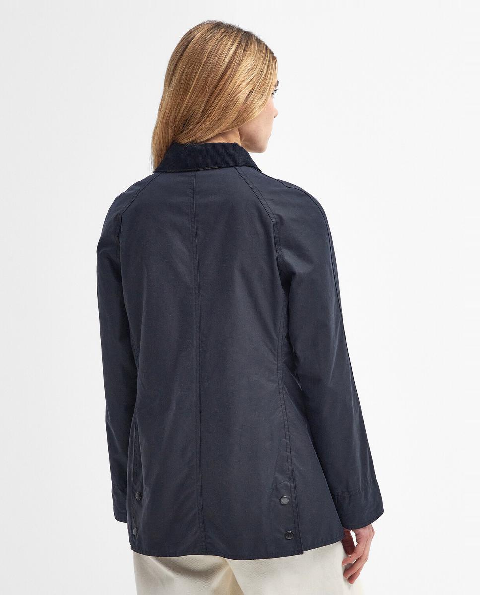 Chaqueta encerada con bolsillos calientamanos en el pecho y bolsillos de parche inferiores - Barbour - Azul marino Azul marino-2