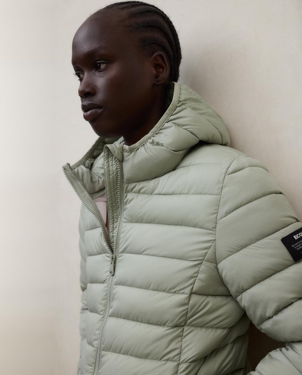 Sobretudo Acolchoado com Fecho de Correr e Bolsos Laterais. Verde-claro-5