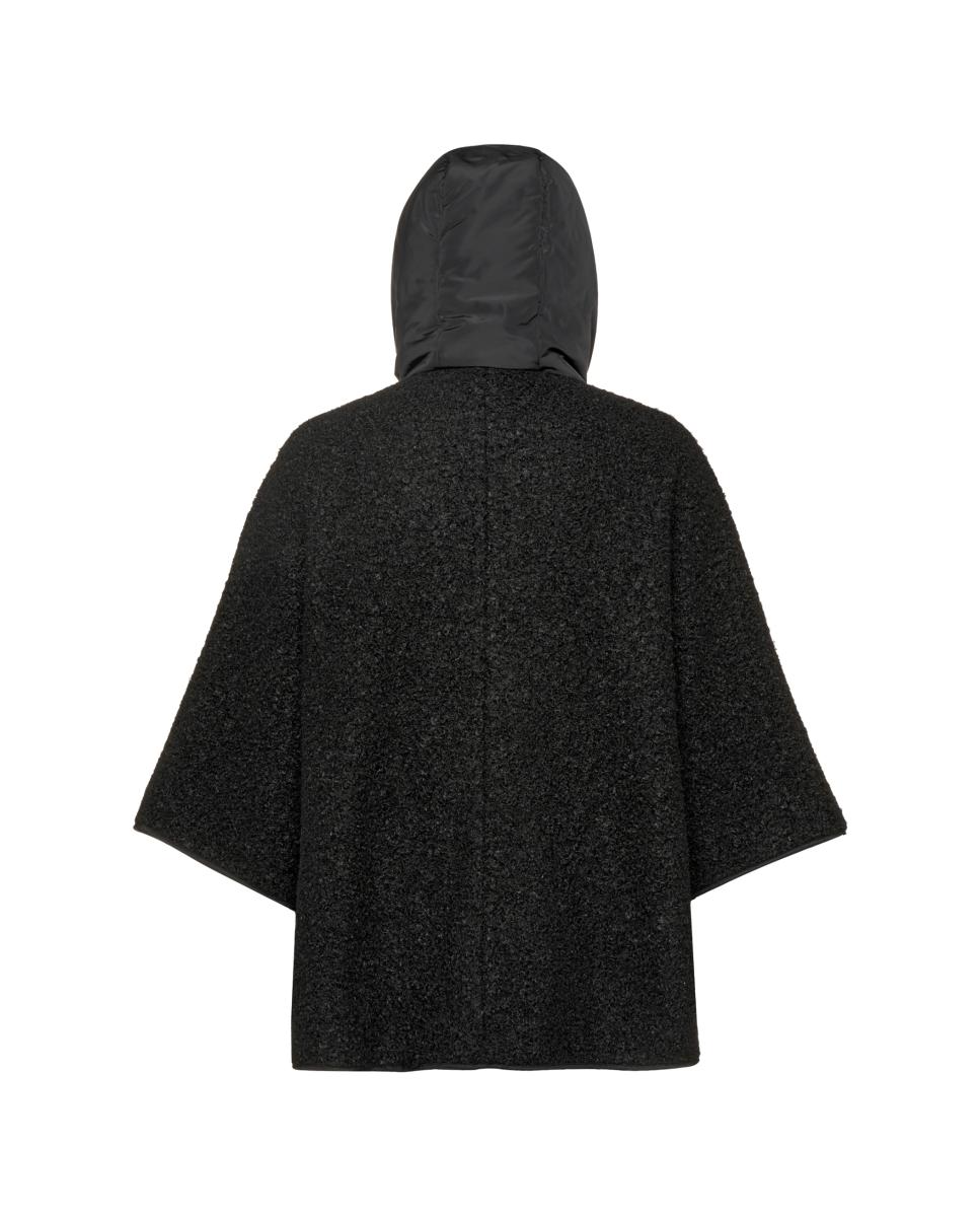 Capa com Capuz, Fecho de Correr e Bolsos Preto-8