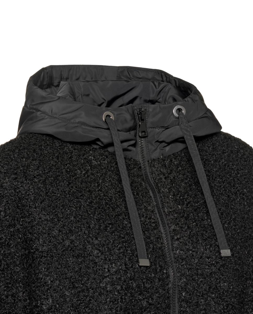 Capa com Capuz, Fecho de Correr e Bolsos Preto-10
