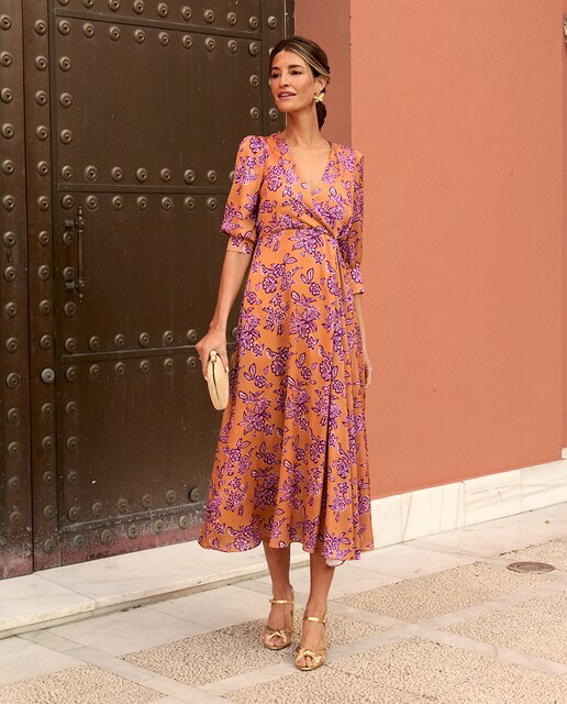 Vestido de invitada mangas abullonadas estampado floral