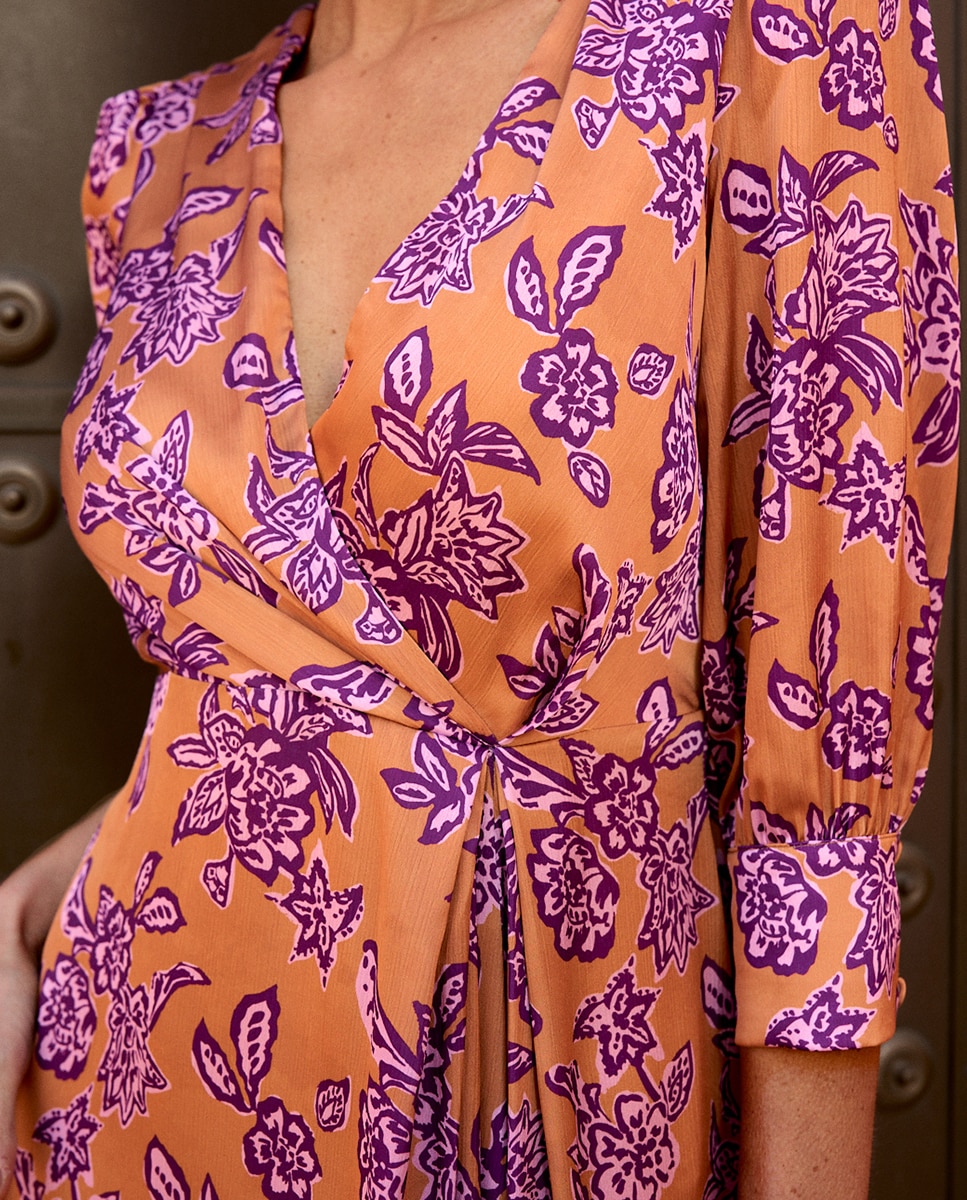 Vestido de Convidada com Mangas em Balão e Estampado Floral Mostarda-4