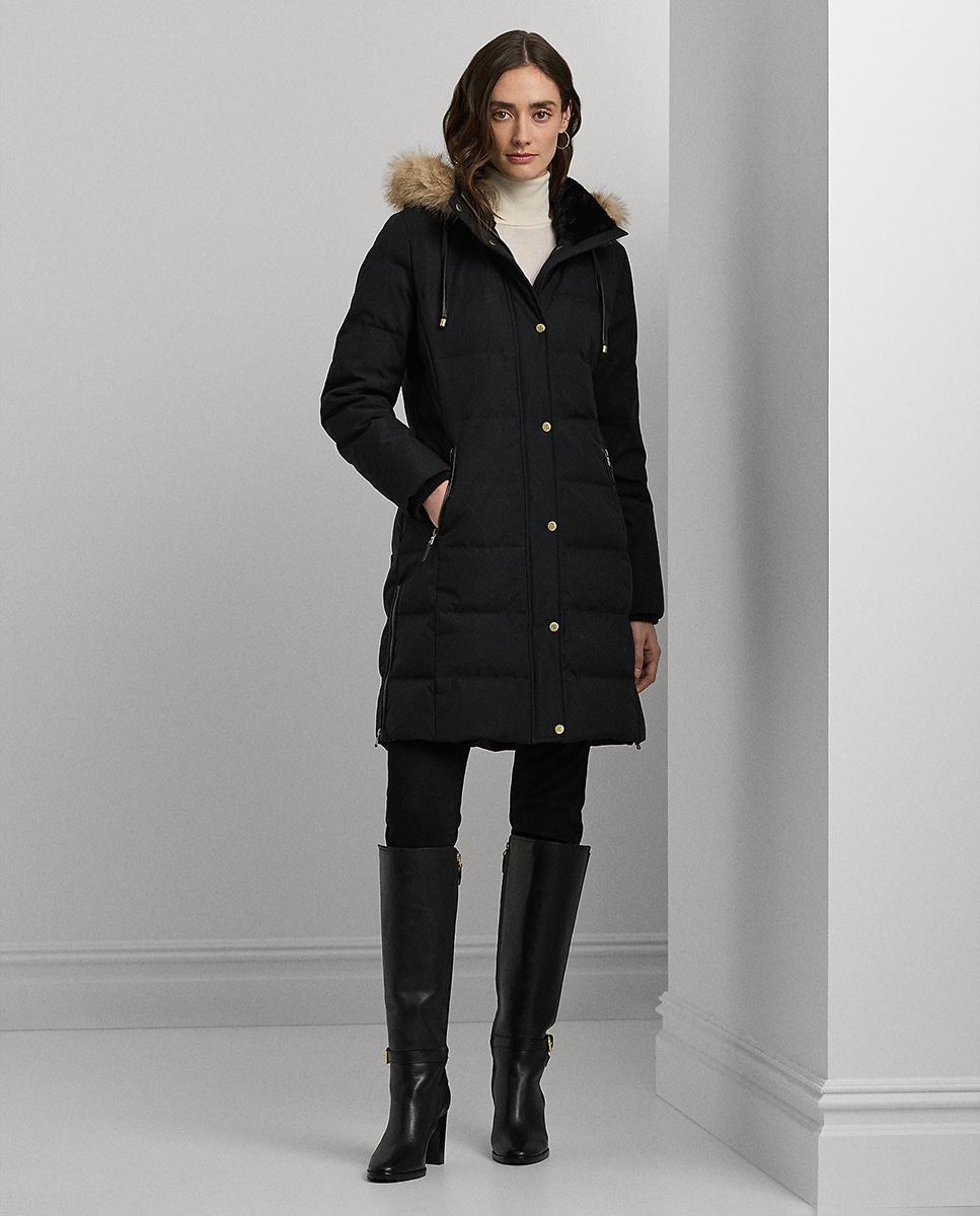 Parka com Capuz Arredondado de Pelo Preto-1