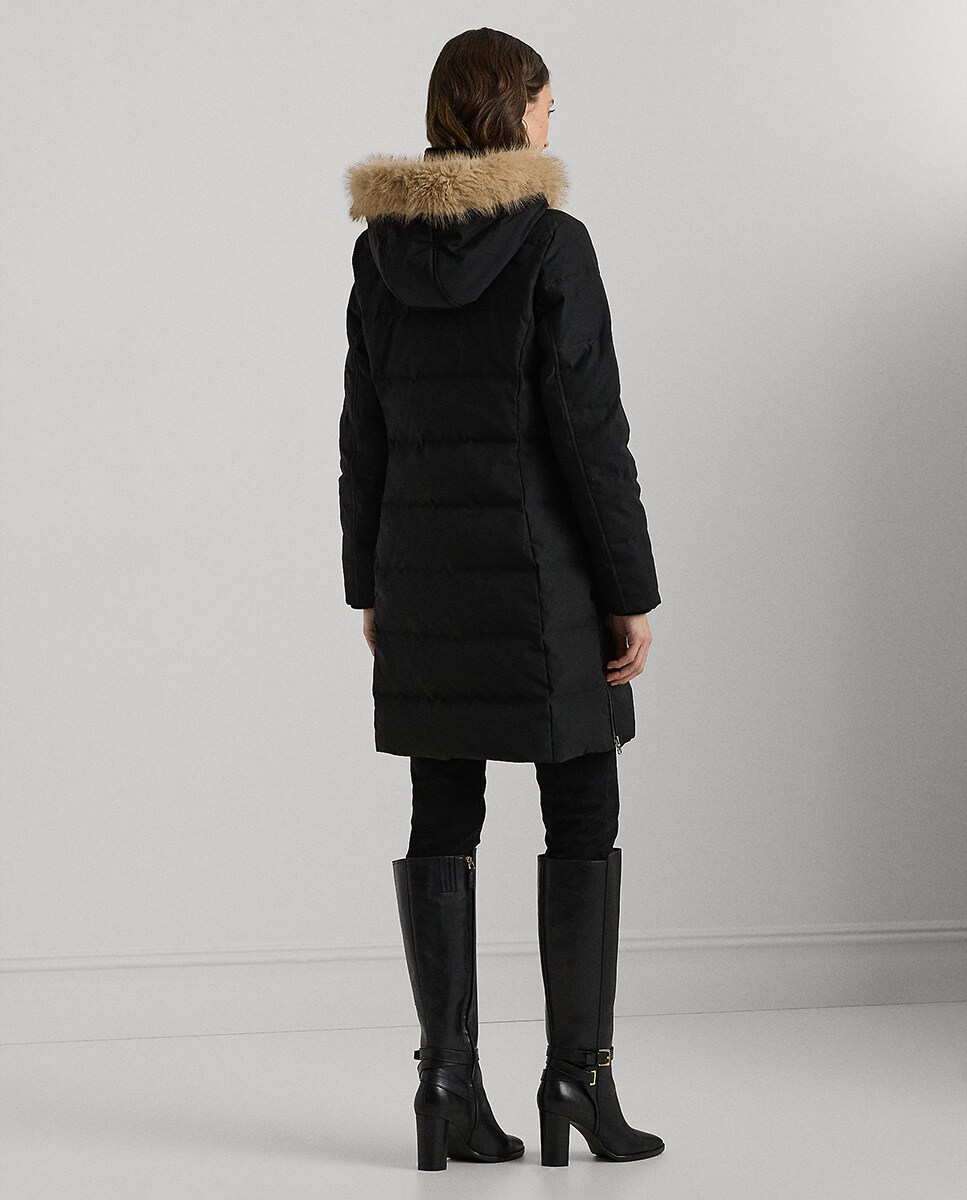 Parka com Capuz Arredondado de Pelo Preto-3