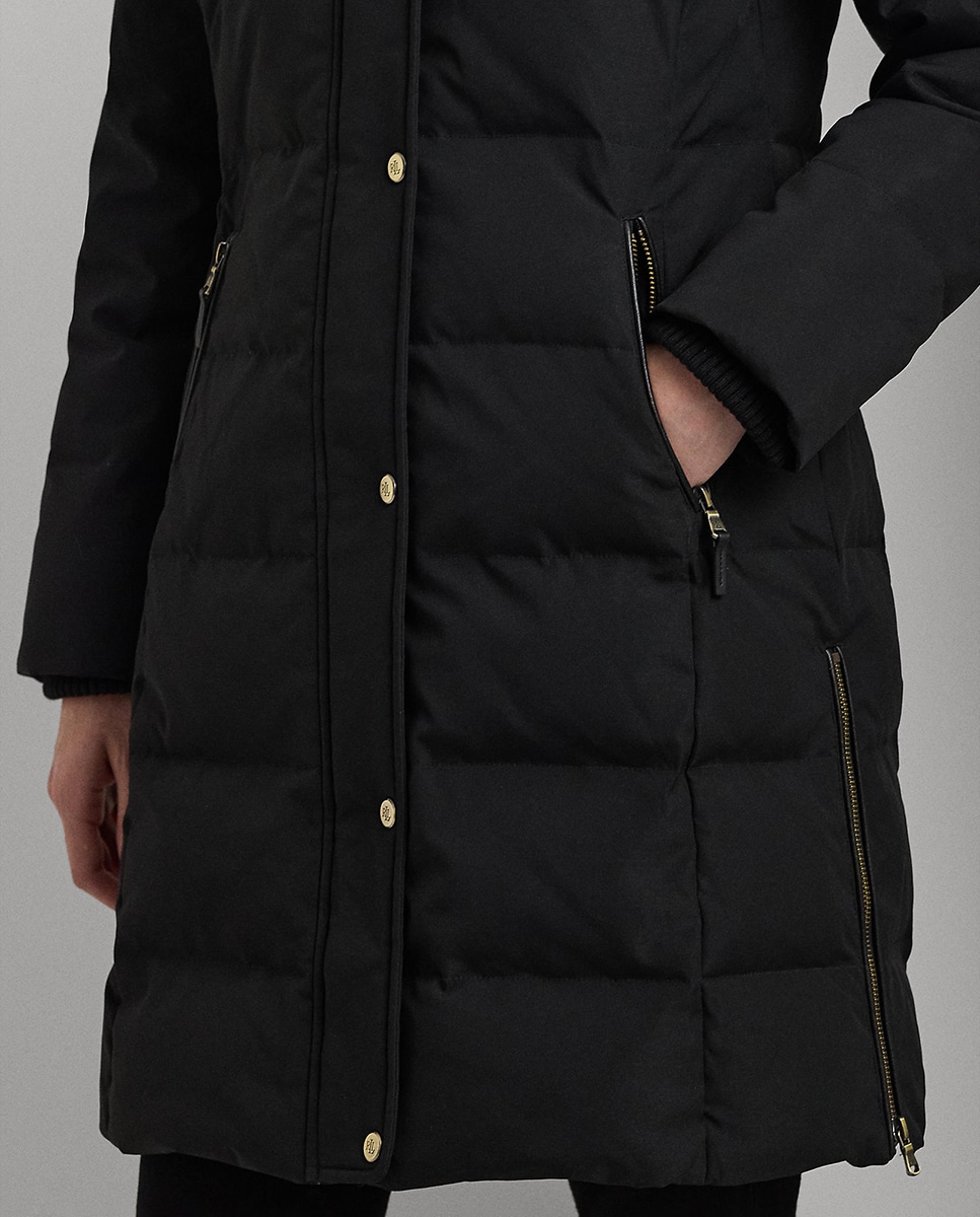 Parka com Capuz Arredondado de Pelo Preto-6