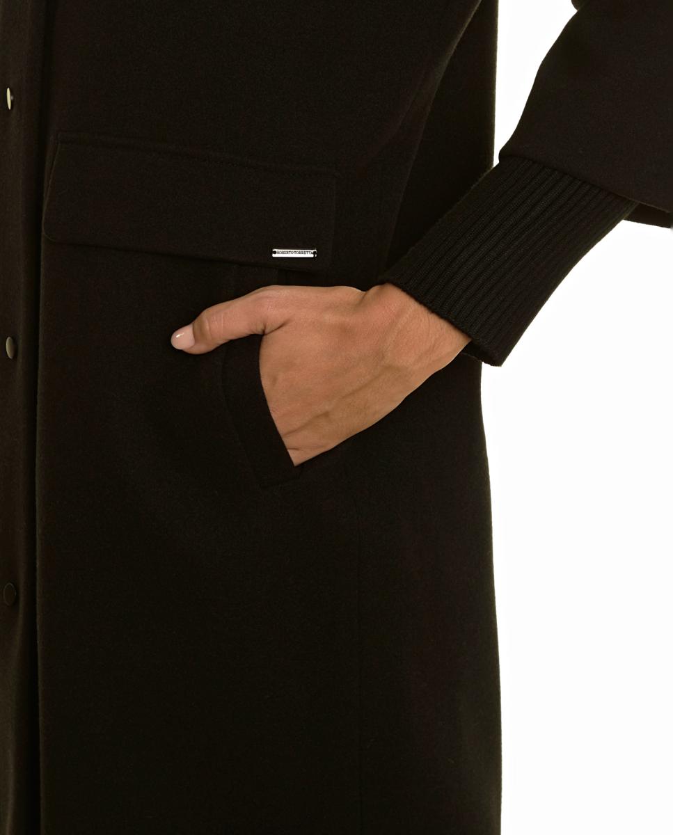 Imagen 5 de Abrigo cuello chimenea y puños canalé - Roberto Torretta - Negro Negro