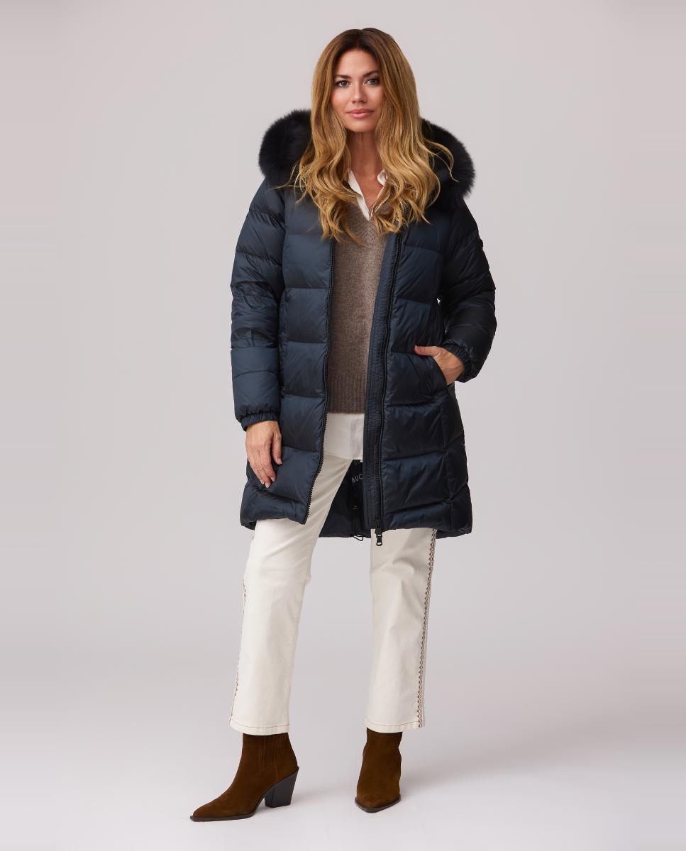 Imagem 0 de Blusão Acolchoado de 90 cm de Comprimento com Acolchoado em Onda e Capuz Fixo com Pelo Natural de Raposa Tingido.