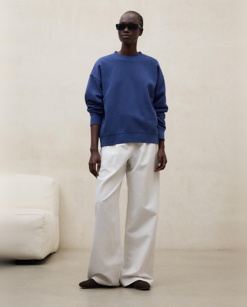 Sweatshirt com Corte Folgado e Decote Redondo Azul-índigo-2