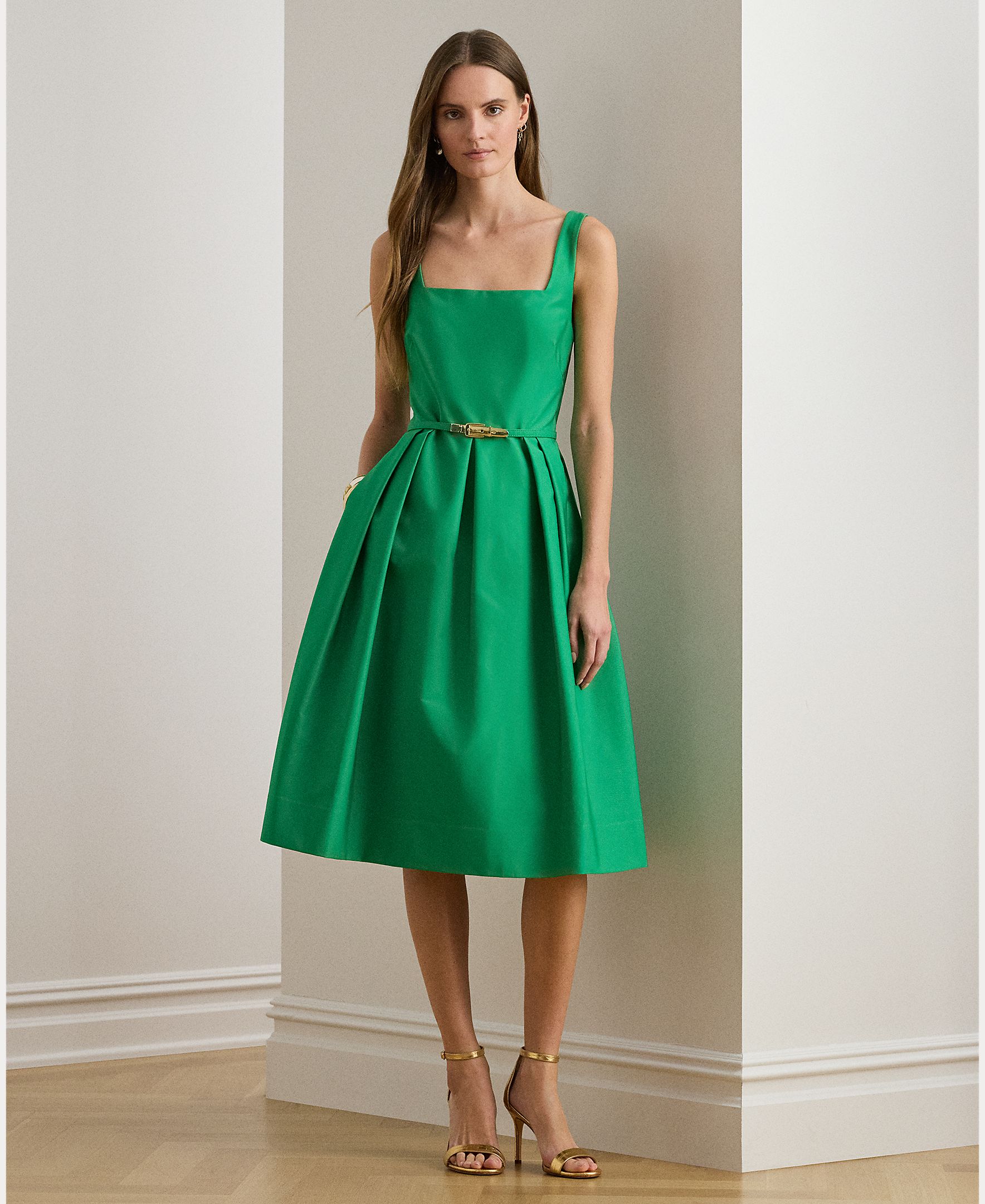 Imagem 0 de Vestido midi com cinto