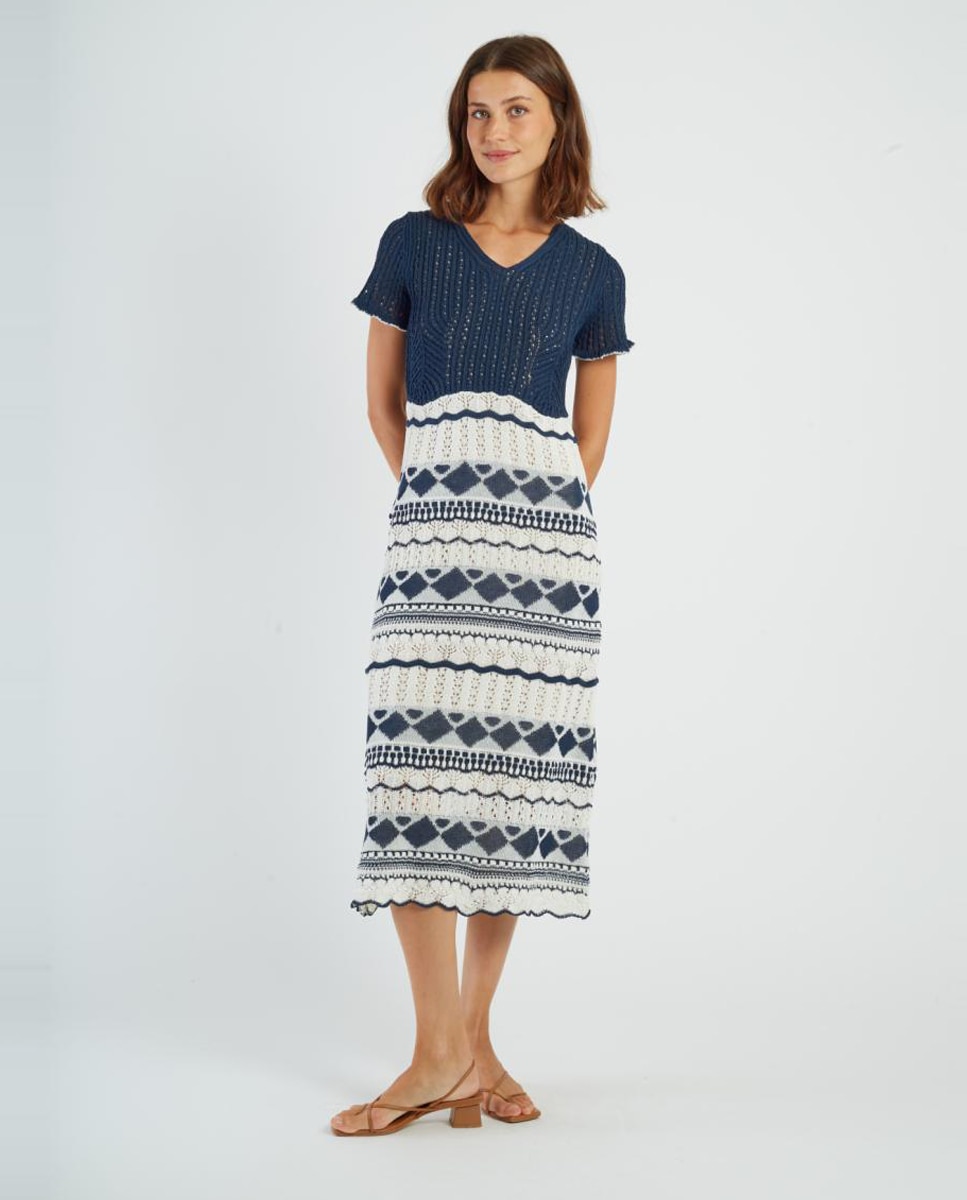 Imagem 0 de Vestido Midi de Malha com Decote em Bico e Manga Curta.