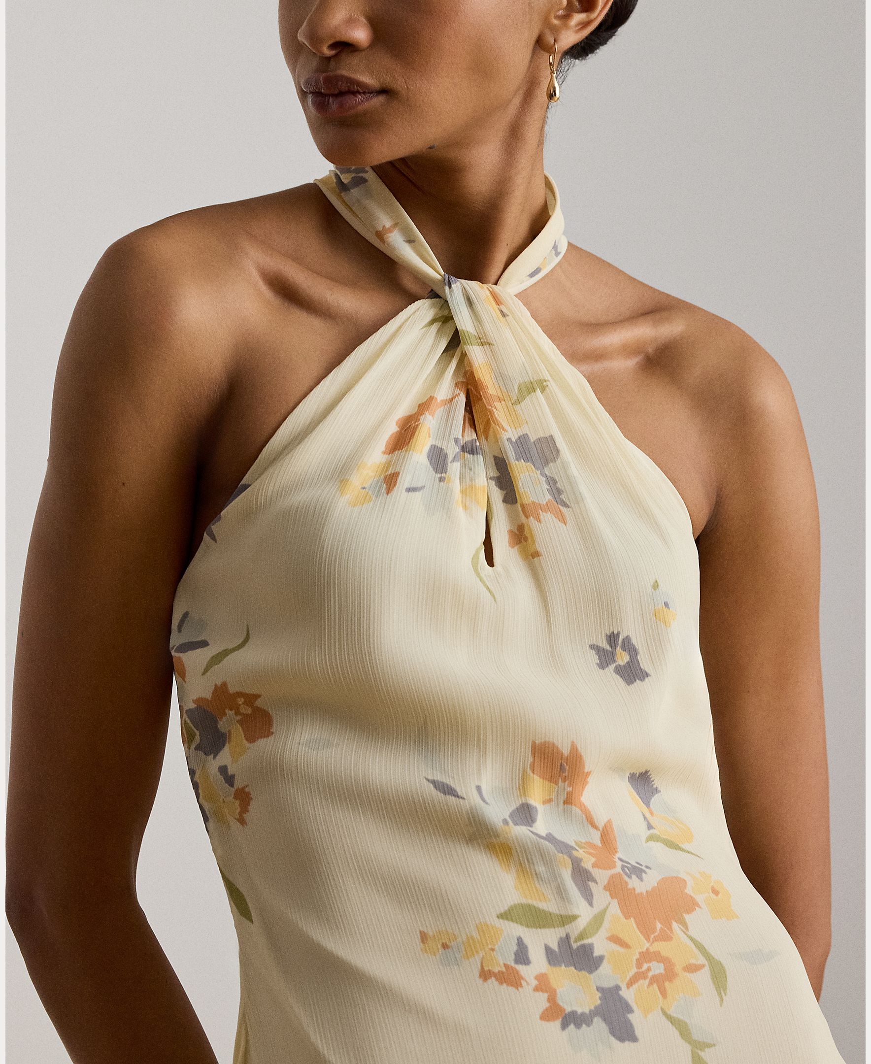 Vestido Midi Estampado com Gola Halter Creme-5