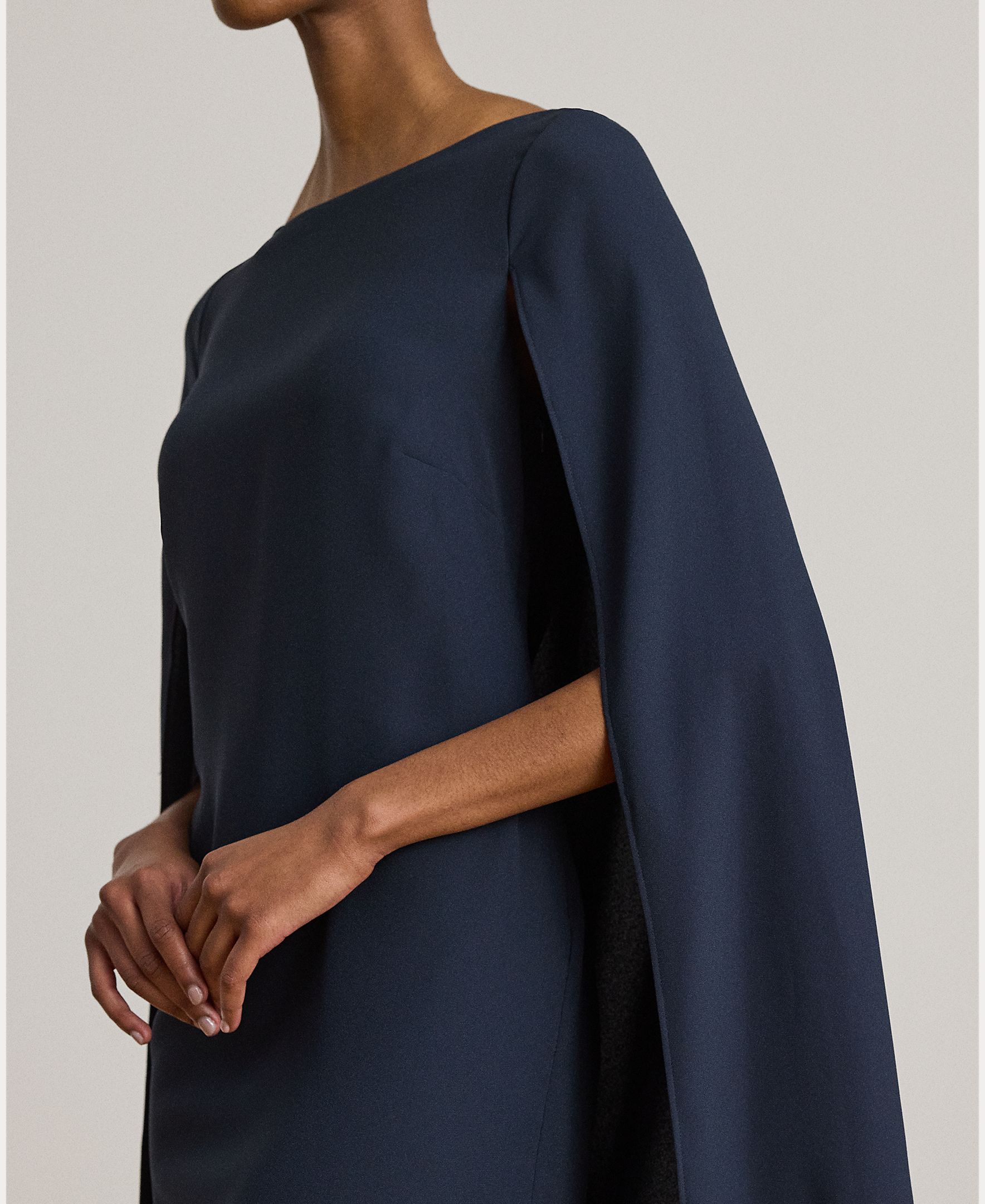 Vestido Curto de Cocktail em Georgette com Capa Azul-marinho-5