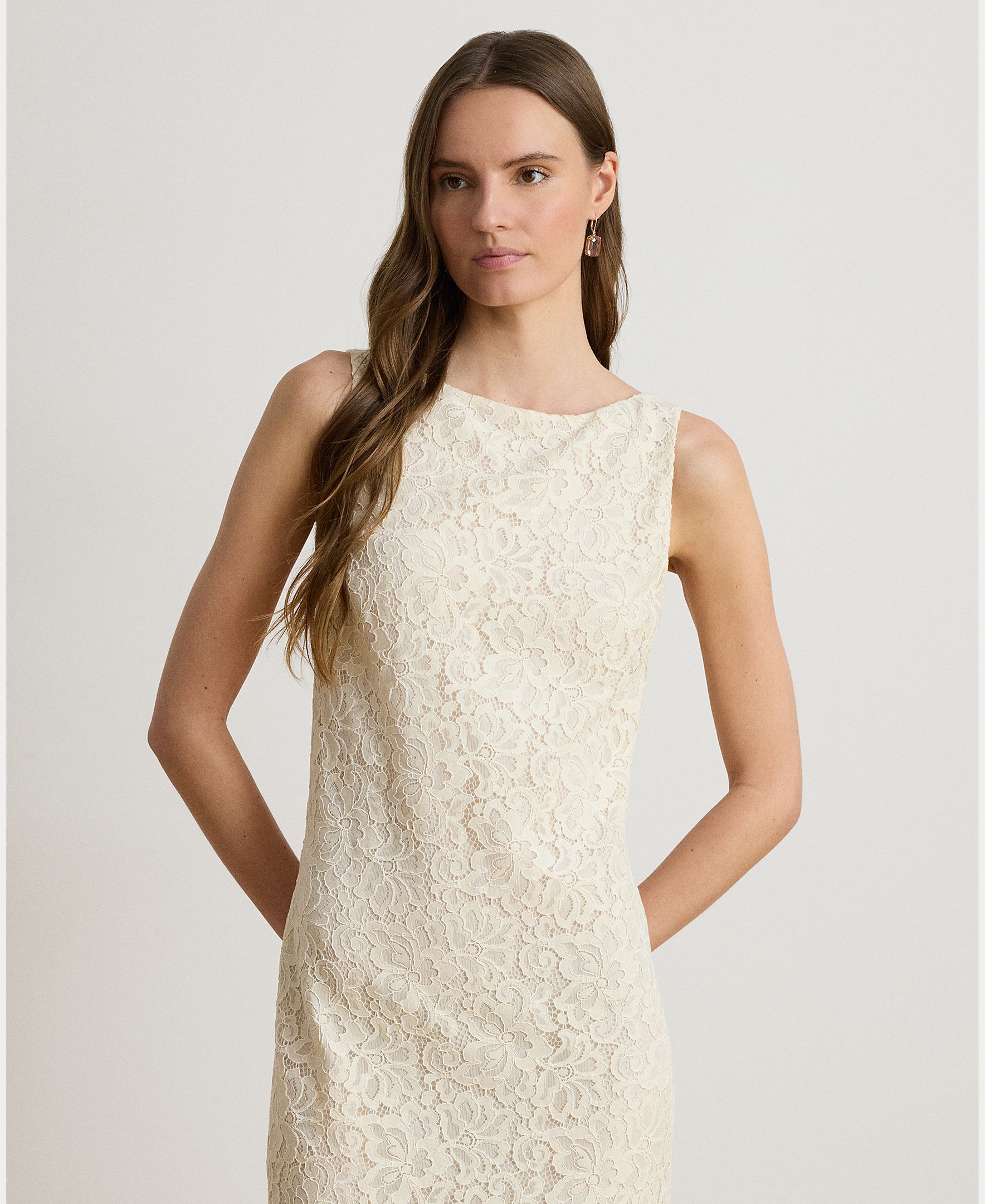 Vestido de Cocktail Curto sem Mangas Creme-3