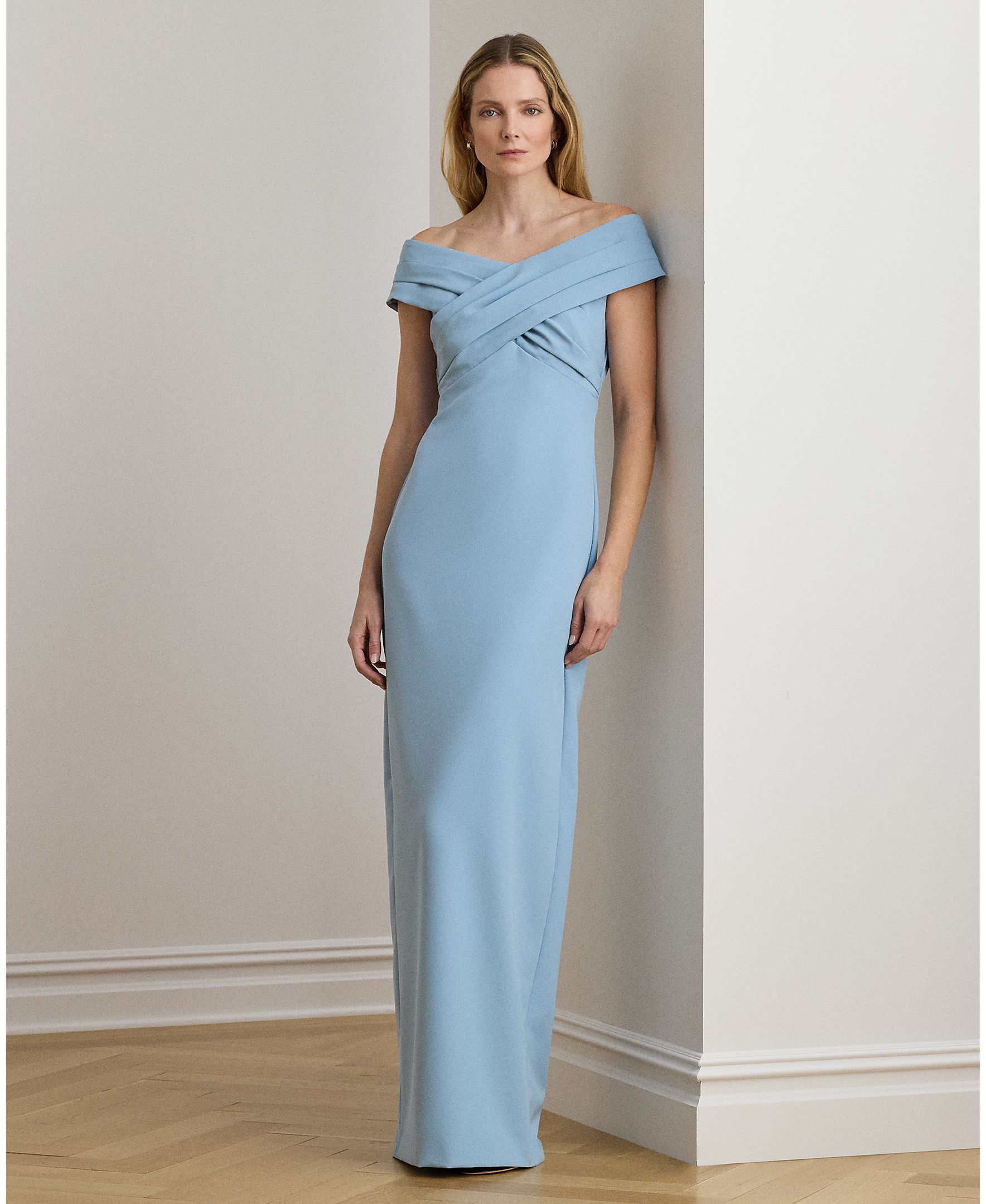 Imagem 0 de Vestido comprido de crepe