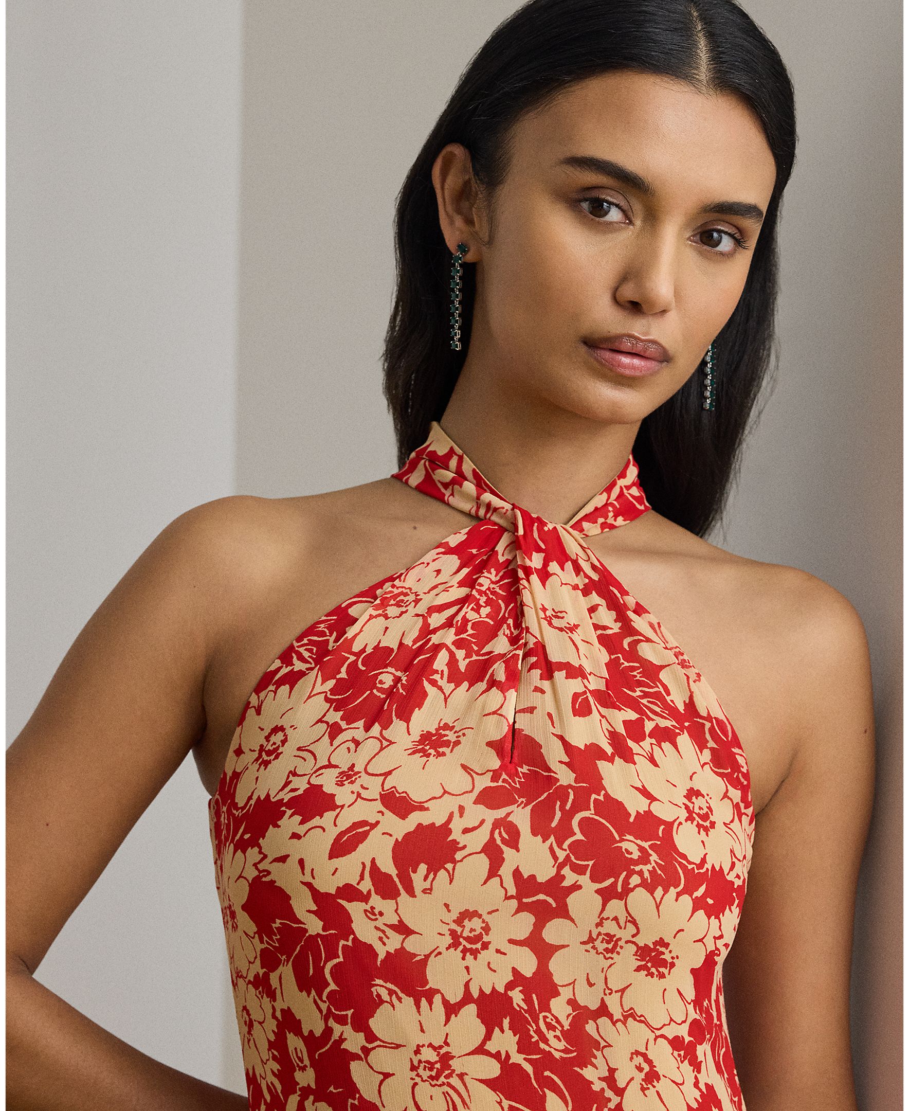 Vestido Comprido Estampado com Gola Halter Vermelho-4