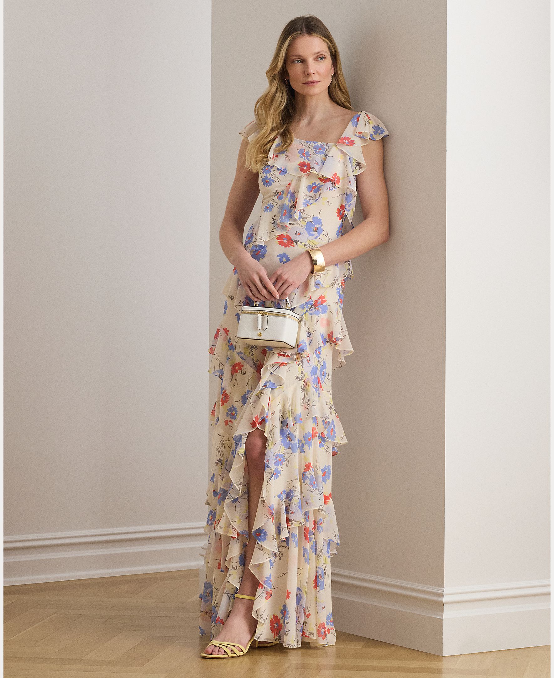 Imagem 0 de Vestido Comprido de Georgette com Folhos