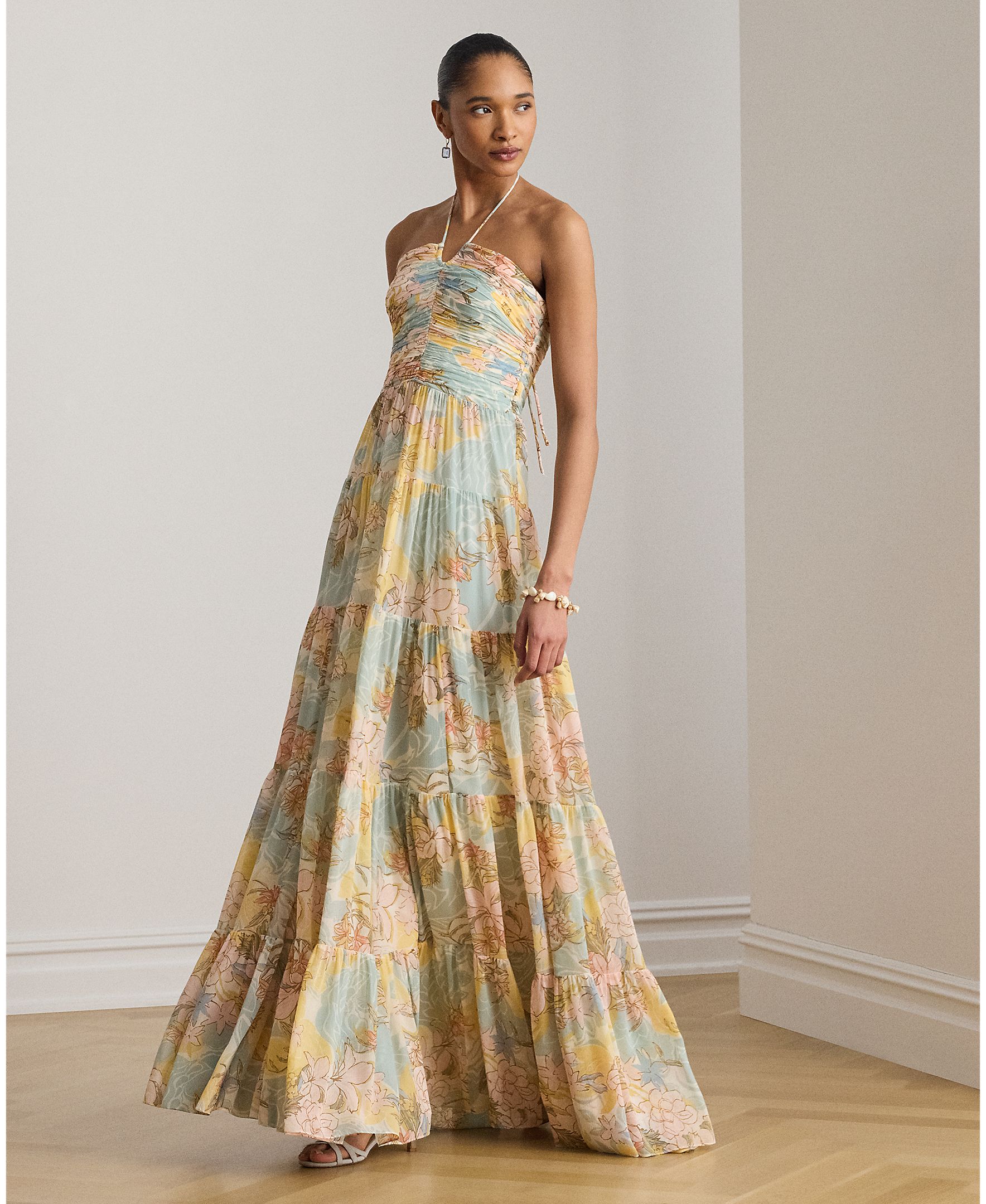 Imagem 0 de Vestido Comprido com Decote Caicai e Estampado