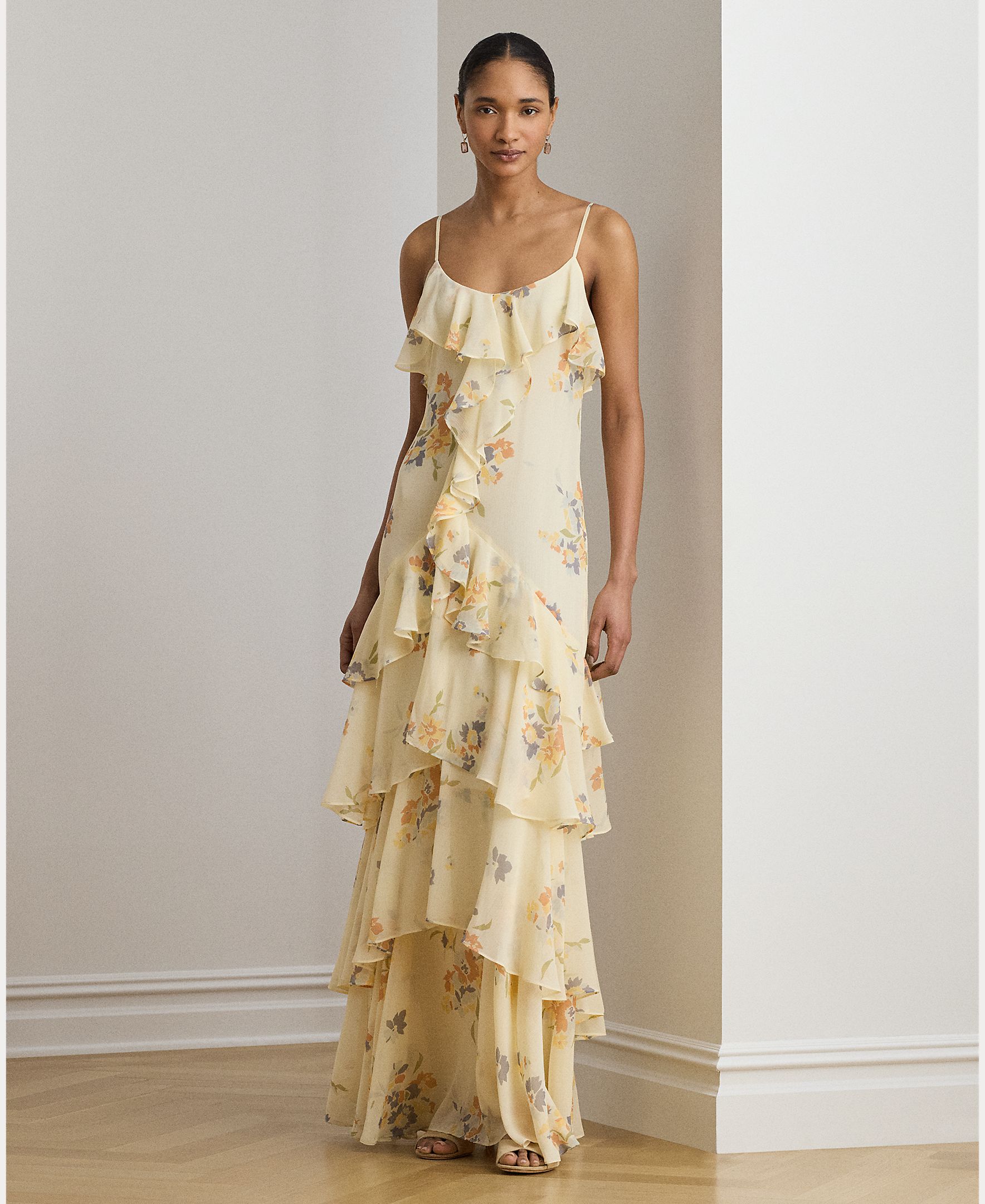 Imagem 0 de Vestido Comprido de Folhos com Estampado Floral