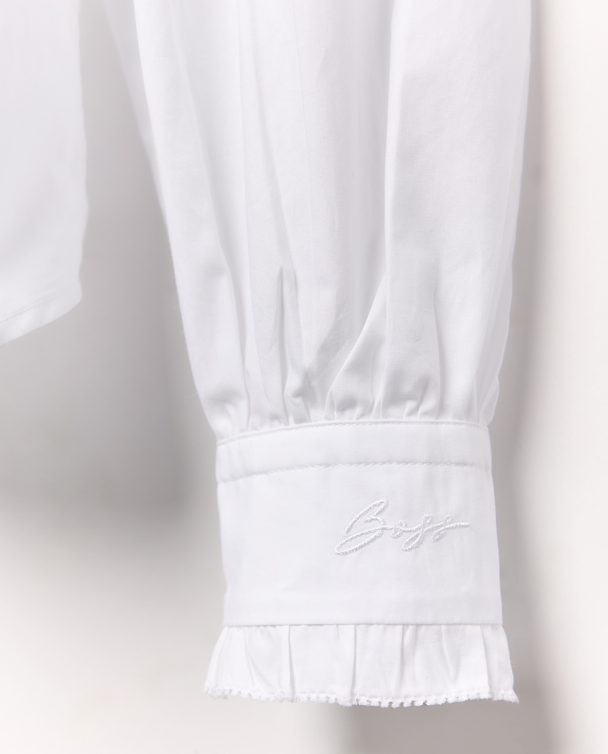 Camisa Regular com Manga Comprida. Branco-6